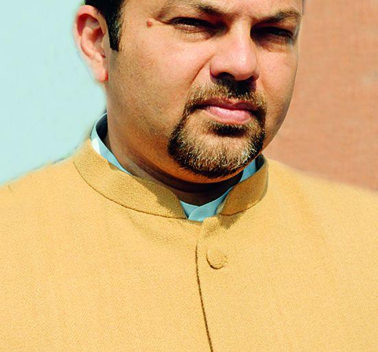 Close the annual 'fars' of the Convention; Ashish Deshmukh's government is in the grip of home | अधिवेशनाचा वार्षिक ‘फार्स’ बंद करा; आशिष देशमुख यांचा सरकारला घरचा अहेर