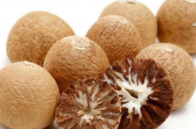 The price of betel nut in Nagpur increased by Rs 100 | नागपुरात सुपारीच्या किमतीत १०० रुपयांची वाढ The price of betel nut in Nagpur increased by Rs 100 | नागपुरात सुपारीच्या किमतीत १०० रुपयांची वाढ