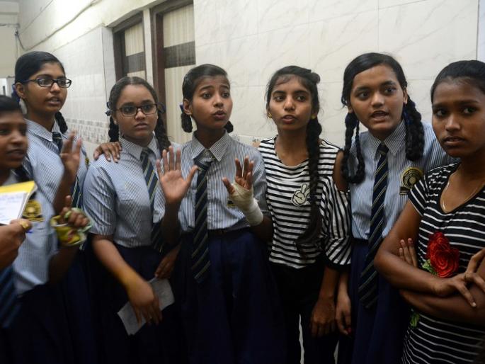 The trustees who beat up the students in Thane are finally arrested | ठाण्यात विद्यार्थ्यांना मारहाण करणा-या विश्वस्ताला अखेर अटक The trustees who beat up the students in Thane are finally arrested | ठाण्यात विद्यार्थ्यांना मारहाण करणा-या विश्वस्ताला अखेर अटक