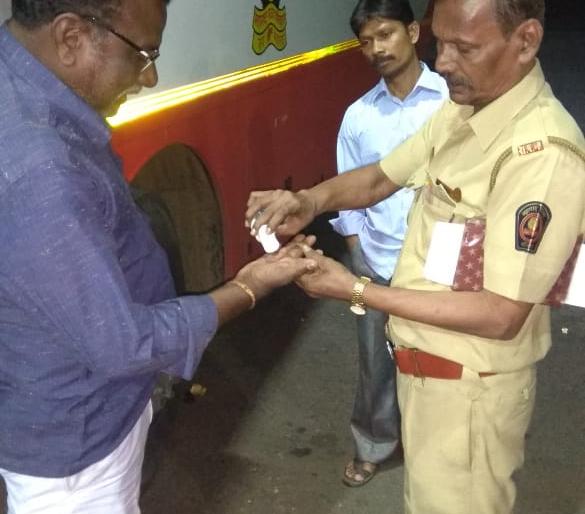 Passengers, don't panic, just be careful ... Minister Ed. Anil Parab's appeal | corona virus -प्रवाशांनो, घाबरू नका, केवळ दक्षता घ्या-मंत्री अ‍ॅड. अनिल परब