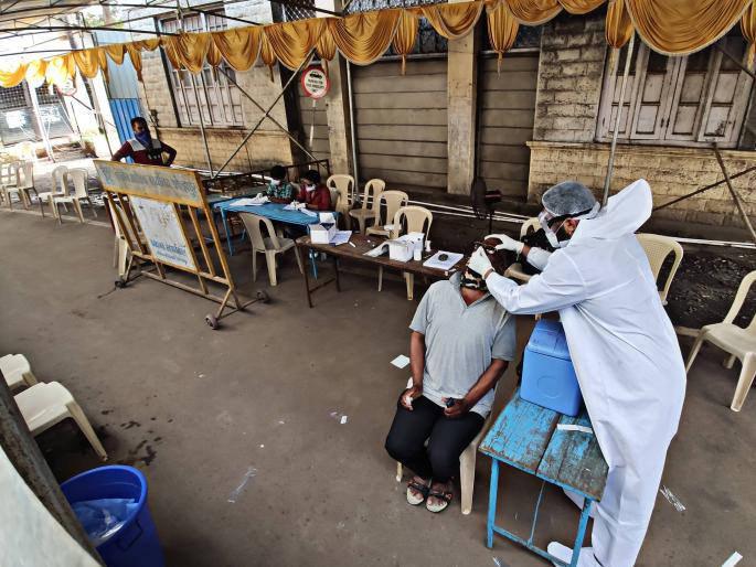 The message of Rs 1.5 lakh behind a positive patient is false | Coronavirus News: एका 'पॉझिटिव्ह' रुग्णामागे पालिकेला दीड लाख रुपये मिळतात?.. जाणून घ्या सत्य The message of Rs 1.5 lakh behind a positive patient is false | Coronavirus News: एका 'पॉझिटिव्ह' रुग्णामागे पालिकेला दीड लाख रुपये मिळतात?.. जाणून घ्या सत्य