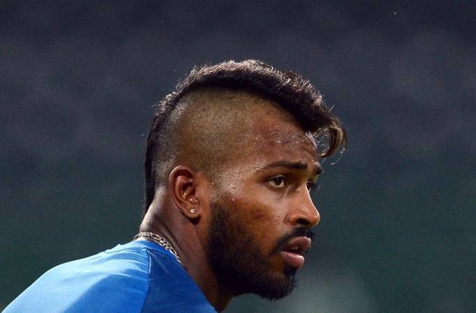 ICC World Cup 2019: Hardik Pandya Trolley before the semifinals | ICC World Cup 2019 : हार्दिक पंड्या उपांत्य फेरीपूर्वी होतोय ट्रोल, आता याने केलं तरी काय...