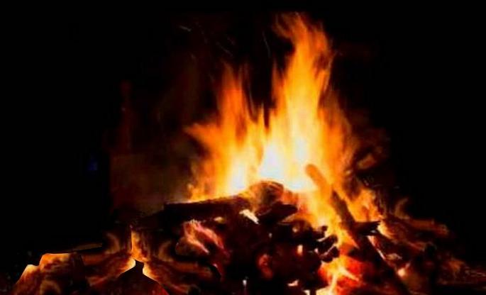  Care of the corpse of the corona victim | कोरोना बाधिताच्या मृतदेहाची हेळसांड