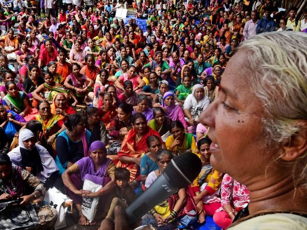 1600 immigrants have remained in the polling affected areas | १६०० स्थलांतरित प्रकल्पग्रस्त मतदानापासून राहिले वंचित 1600 immigrants have remained in the polling affected areas | १६०० स्थलांतरित प्रकल्पग्रस्त मतदानापासून राहिले वंचित