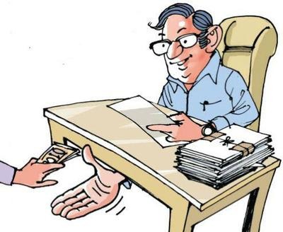 Shocking ... 155 bribers in the state have not got suspension for one year | धक्कादायक...राज्यातील १५५ लाचखोरांचे गत एक वर्षापासून निलंबनच नाही Shocking ... 155 bribers in the state have not got suspension for one year | धक्कादायक...राज्यातील १५५ लाचखोरांचे गत एक वर्षापासून निलंबनच नाही