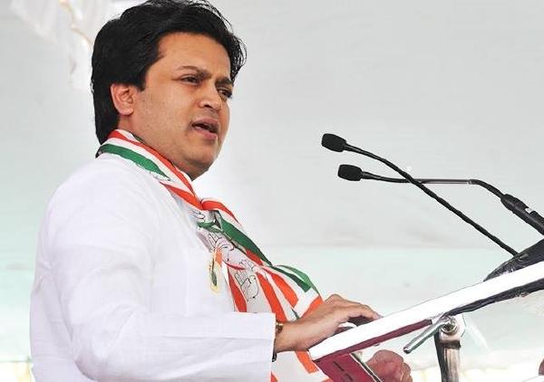 BJP's search for candidate against Amit Deshmukh continues | अमित देशमुख यांच्या विरोधात भाजपकडून उमेदवाराचा शोध सुरूच BJP's search for candidate against Amit Deshmukh continues | अमित देशमुख यांच्या विरोधात भाजपकडून उमेदवाराचा शोध सुरूच