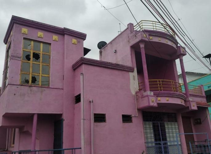 procession of Moharam in Balapur; stone hurling on police | मोहरमच्या मिरवणुकीला गालबोट; पोलिसांवर दगडफेक