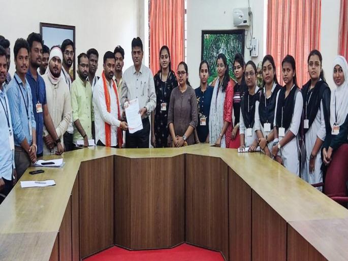 NET and BEd paper in same period; Students of Amravati University are confused | नेट आणि बीएडचा पेपर एकाच कालावधीत; अमरावती विद्यापीठाचे विद्यार्थी संभ्रमात NET and BEd paper in same period; Students of Amravati University are confused | नेट आणि बीएडचा पेपर एकाच कालावधीत; अमरावती विद्यापीठाचे विद्यार्थी संभ्रमात