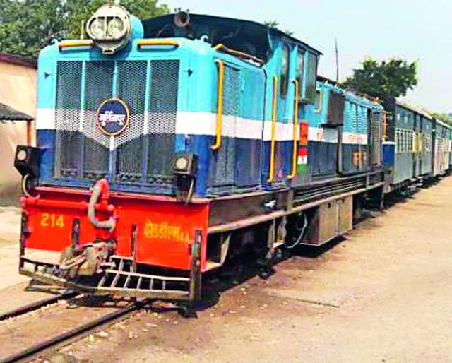 Shakuntala will have a broad gauge | शकुंतलेचे ब्रॉडगेज रखडणार Shakuntala will have a broad gauge | शकुंतलेचे ब्रॉडगेज रखडणार