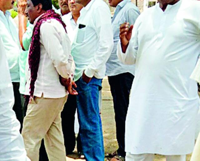 23 people inquired with market committee directors | बाजार समिती संचालकांसह २३ जणांची चौकशी 23 people inquired with market committee directors | बाजार समिती संचालकांसह २३ जणांची चौकशी