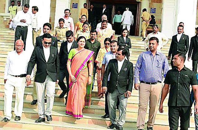 Pay for the revision petition | पुनर्निरीक्षण याचिकेचे शुल्क अदा Pay for the revision petition | पुनर्निरीक्षण याचिकेचे शुल्क अदा