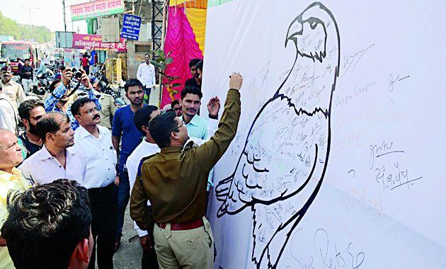 To take concrete steps to ban nylon meat | नायलॉन मांजावर बंदीसाठी ठोस पावले उचलणार