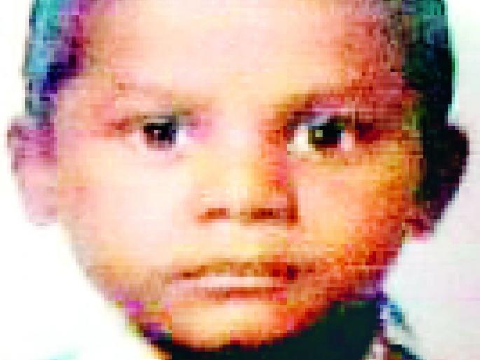 Ajay dies in the car | अजयचा मृत्यू कारमध्ये गुदमरून Ajay dies in the car | अजयचा मृत्यू कारमध्ये गुदमरून