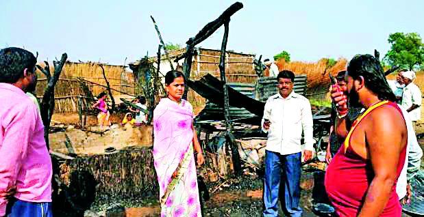 Fire in Pardi village house | पेढी गावातील घराला आग Fire in Pardi village house | पेढी गावातील घराला आग