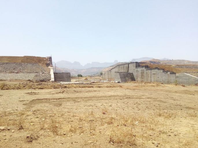 Will not cause scarcity: Sacrament of bhum displacement | घळभरणी होऊ देणार नाही : भाम विस्थापितांचा पवित्रा Will not cause scarcity: Sacrament of bhum displacement | घळभरणी होऊ देणार नाही : भाम विस्थापितांचा पवित्रा