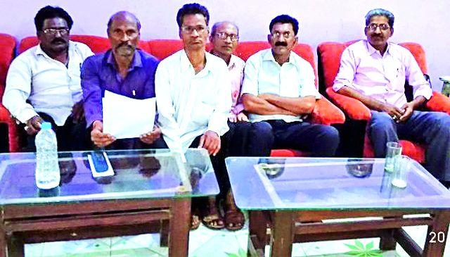 The hope of getting paid wages for the workers | कामगारांना थकीत वेतन मिळण्याची आशा The hope of getting paid wages for the workers | कामगारांना थकीत वेतन मिळण्याची आशा