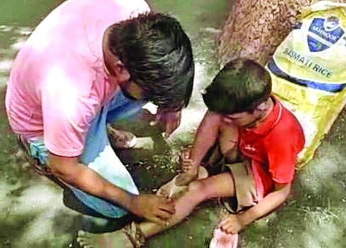 The child deprived of education brought in stream of education | शिक्षणापासून वंचित मुलाला आणले शैक्षणिक प्रवाहात