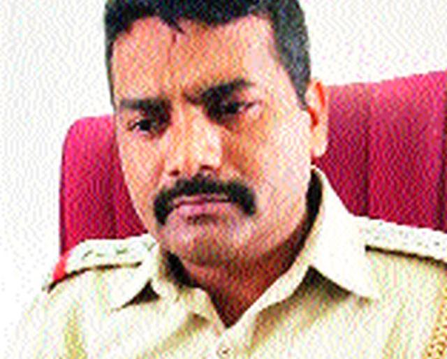 Assistant police inspector who got ten thousand bribe bribe arrested | दहा हजाराची लाच स्वीकारणाऱ्या सहाय्यक पोलीस निरीक्षकाला अटक