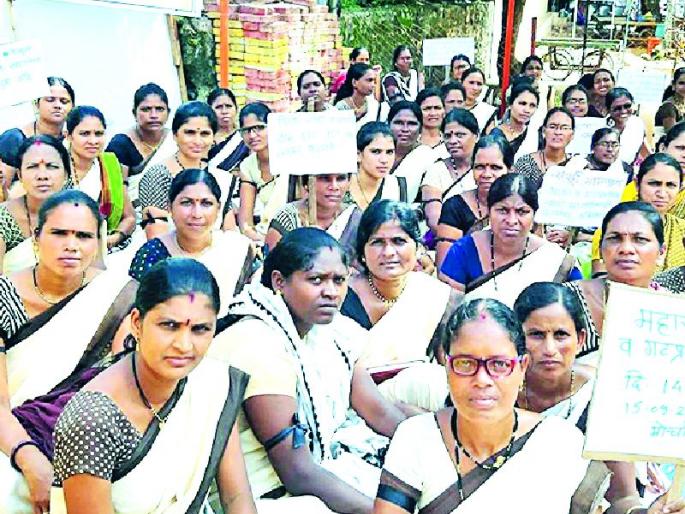 Asha agitation hits villagers | आशा आंदोलनाचा ग्रामीणांना फटका Asha agitation hits villagers | आशा आंदोलनाचा ग्रामीणांना फटका