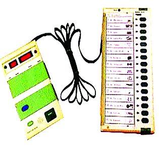 Curious about the candidacy of the Congress candidate | काँग्रेसच्या उमेदवाराबाबत उत्सुकता शिगेला Curious about the candidacy of the Congress candidate | काँग्रेसच्या उमेदवाराबाबत उत्सुकता शिगेला