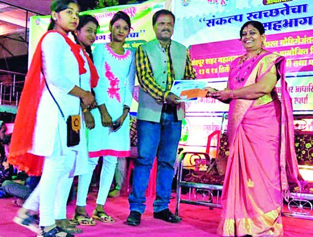 Need to stay awake about cleanliness | स्वच्छतेबाबत जागृत राहण्याची गरज Need to stay awake about cleanliness | स्वच्छतेबाबत जागृत राहण्याची गरज