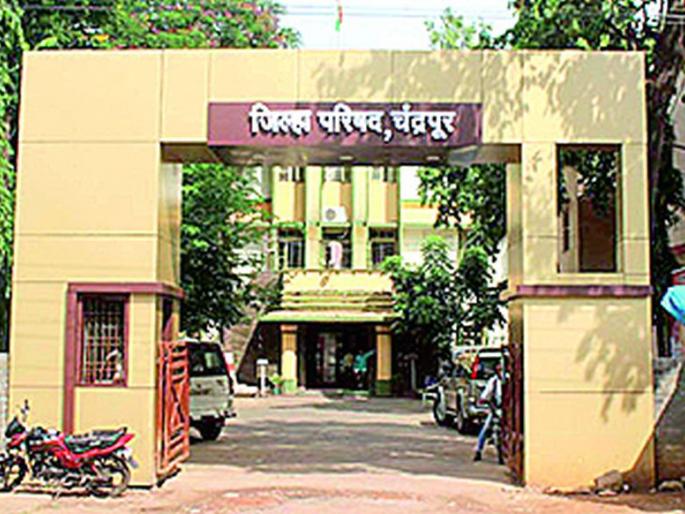 Dist. W. 24 crore in the budget | जि. प. अर्थसंकल्पात 24 कोटींना कात्री Dist. W. 24 crore in the budget | जि. प. अर्थसंकल्पात 24 कोटींना कात्री