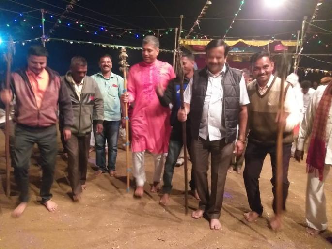 Contract on dance and dance of the Commissioner of Police | पोलीस आयुक्तांचे पावरीवादन अन् नृत्यावर ठेका Contract on dance and dance of the Commissioner of Police | पोलीस आयुक्तांचे पावरीवादन अन् नृत्यावर ठेका