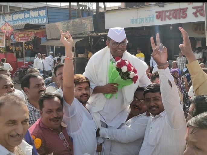 Zirwal welcomes Dindori | झिरवाळ यांचे दिंडोरीत जल्लोषात स्वागत Zirwal welcomes Dindori | झिरवाळ यांचे दिंडोरीत जल्लोषात स्वागत