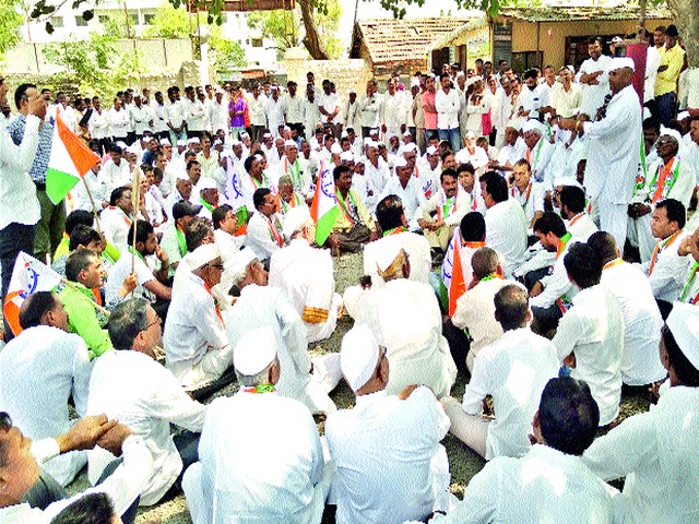 Congress-NCP Front | कॉँग्रेस-राष्ट्रवादीचा मोर्चा Congress-NCP Front | कॉँग्रेस-राष्ट्रवादीचा मोर्चा