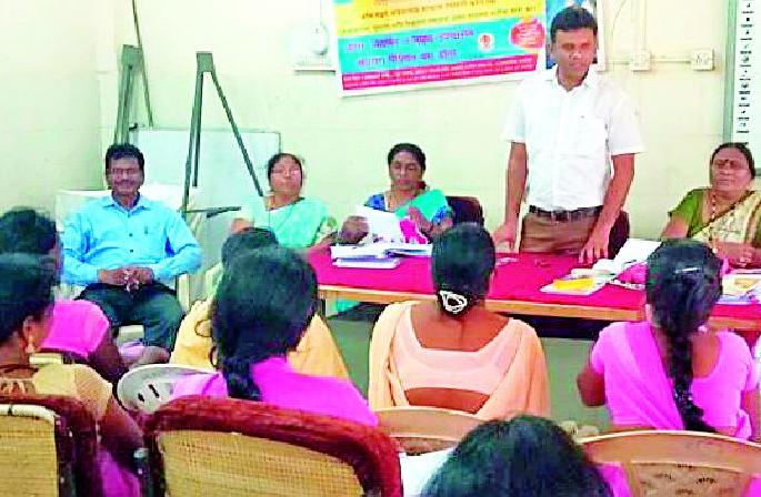 Free the district Tuberculosis - Hemke | जिल्हा क्षयरोग मुक्त करा - हेमके