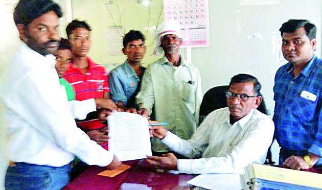 Let's protect Surajgarh property | सुरजागडवरील संपत्तीचे रक्षण करू Let's protect Surajgarh property | सुरजागडवरील संपत्तीचे रक्षण करू