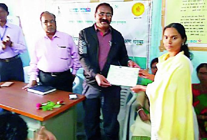 Training for goat rearing for unemployed | बेरोजगारांना बकरी पालनाचे प्रशिक्षण Training for goat rearing for unemployed | बेरोजगारांना बकरी पालनाचे प्रशिक्षण