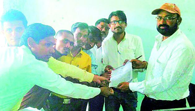 Declare drought in entire district | संपूर्ण जिल्ह्यात दुष्काळ घोषित करा Declare drought in entire district | संपूर्ण जिल्ह्यात दुष्काळ घोषित करा