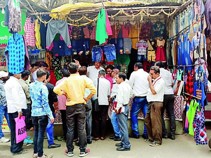 The shopkeepers falsified | दुकानदारांवर फास आवळला The shopkeepers falsified | दुकानदारांवर फास आवळला