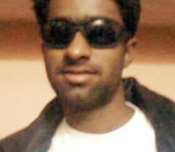 Suicide by taking kidnapping of Hingoli youth | हिंगोलीत युवकाची गळफास घेऊन आत्महत्या Suicide by taking kidnapping of Hingoli youth | हिंगोलीत युवकाची गळफास घेऊन आत्महत्या