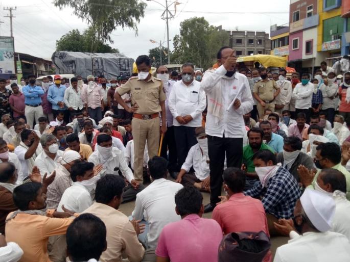 Baliraja angry over export ban | निर्यातबंदीने बळीराजा संतप्त
