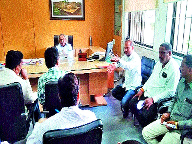 Meeting on issues of Division 1 | प्रभाग ११ च्या समस्यांप्रश्नी मनपात बैठक