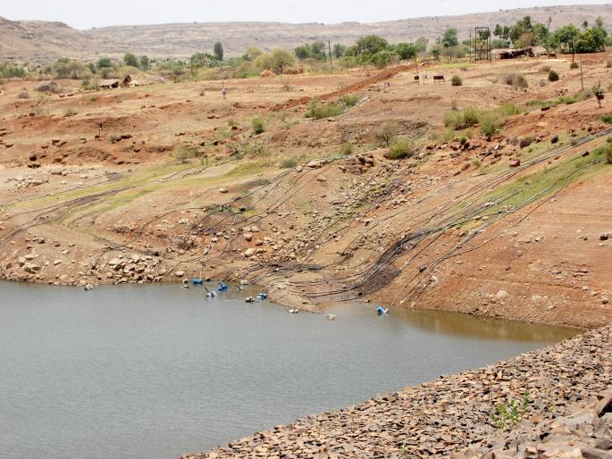 Farm pump in Manikpun Dam | माणिकपुंज धरणात शेती पंप Farm pump in Manikpun Dam | माणिकपुंज धरणात शेती पंप