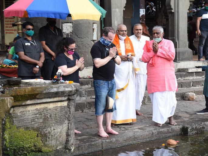 U.S. Consul directly on the edge | अमेरिकेचे वाणिज्यदूत थेट गोदाकाठावर