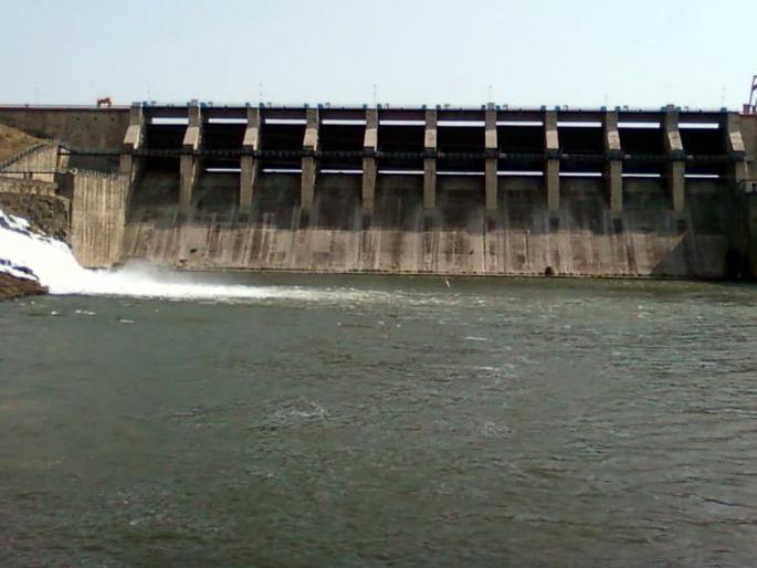 Parbhani: Water released from Yeladri | परभणी : येलदरीतून सोडले पाणी