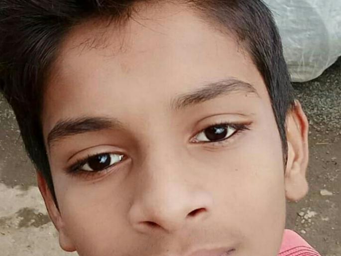 One killed, one seriously injured in an accident near Taki Ghoti | टाके घोटीजवळ अपघातात एक ठार, एक गंभीर One killed, one seriously injured in an accident near Taki Ghoti | टाके घोटीजवळ अपघातात एक ठार, एक गंभीर