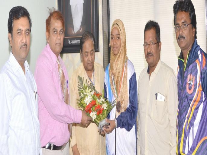 Rubina Jamadar gets national competition bronze | रुबिना जमादार हिला राष्ट्रीय स्पर्धेत कास्य Rubina Jamadar gets national competition bronze | रुबिना जमादार हिला राष्ट्रीय स्पर्धेत कास्य