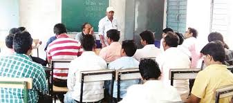 Even after independence, the government committees did not have a moment | सत्तांतर होऊनही शासकीय समित्यांना लागेना मुहूर्त