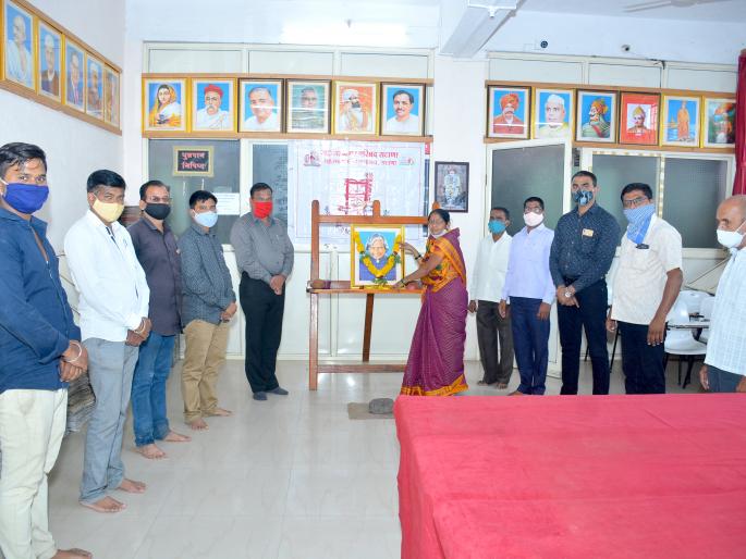 The late President Dr. Kalam Jayanti celebrated as a reading day in Satna | दिवंगत राष्ट्रपती डॉ. कलाम जयंती सटाण्यात वाचन दिवस म्हणून साजरी