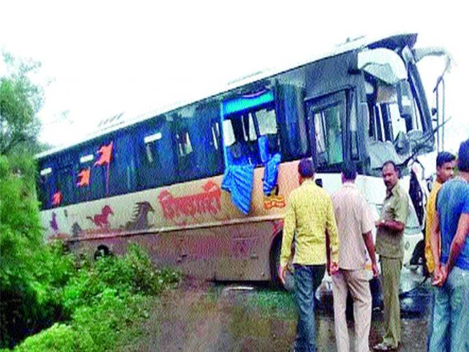 Shivshahi bus-tanker accident | शिवशाही बस-टँकरचा अपघात Shivshahi bus-tanker accident | शिवशाही बस-टँकरचा अपघात
