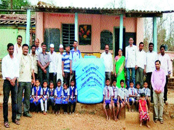 Kaprane's tweezers 'Affection' filled with thirst | कापुर्णेच्या चिमुकल्यांची ‘आपुलकी’ने भागवली तहान