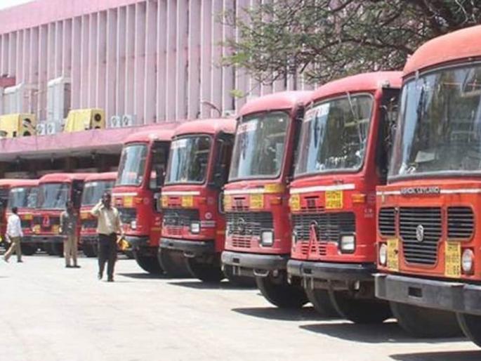 Malegaon ST employees also defended Lalpari | मालेगावच्या एसटी कर्मचाऱ्यांनी संपातही केले लालपरीचे रक्षण Malegaon ST employees also defended Lalpari | मालेगावच्या एसटी कर्मचाऱ्यांनी संपातही केले लालपरीचे रक्षण