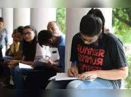 Backward class students will get their fees refunded | मागासवर्गीय विद्यार्थ्यांची फी परत मिळणार Backward class students will get their fees refunded | मागासवर्गीय विद्यार्थ्यांची फी परत मिळणार