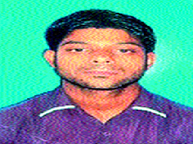 Young girl's suicide by jumping into a river | नदीत उडी घेत तरुणाची आत्महत्या Young girl's suicide by jumping into a river | नदीत उडी घेत तरुणाची आत्महत्या