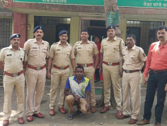 Thane- yeur- forest- camera- theft | ठाणे जवळील येऊरच्या जंगलातील कॅमेरा चोराकडून जंगलातील वनपक्ष्यांची शिकार! Thane- yeur- forest- camera- theft | ठाणे जवळील येऊरच्या जंगलातील कॅमेरा चोराकडून जंगलातील वनपक्ष्यांची शिकार!